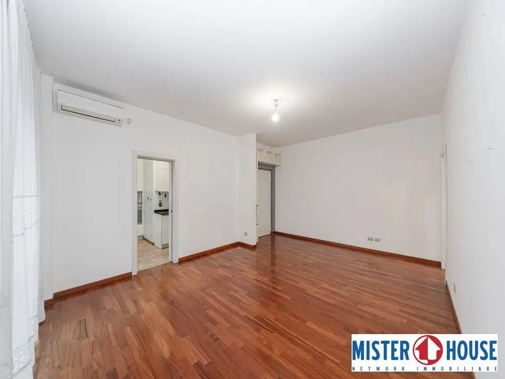 Trilocale via Sant'Elisabetta 15, Centro, Muggiò - foto 2