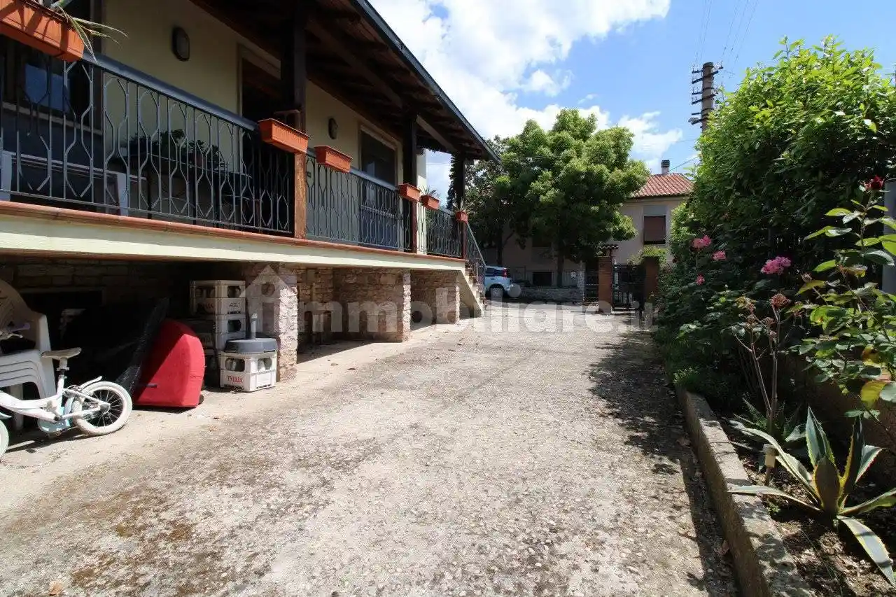 Villetta a schiera - foto 2