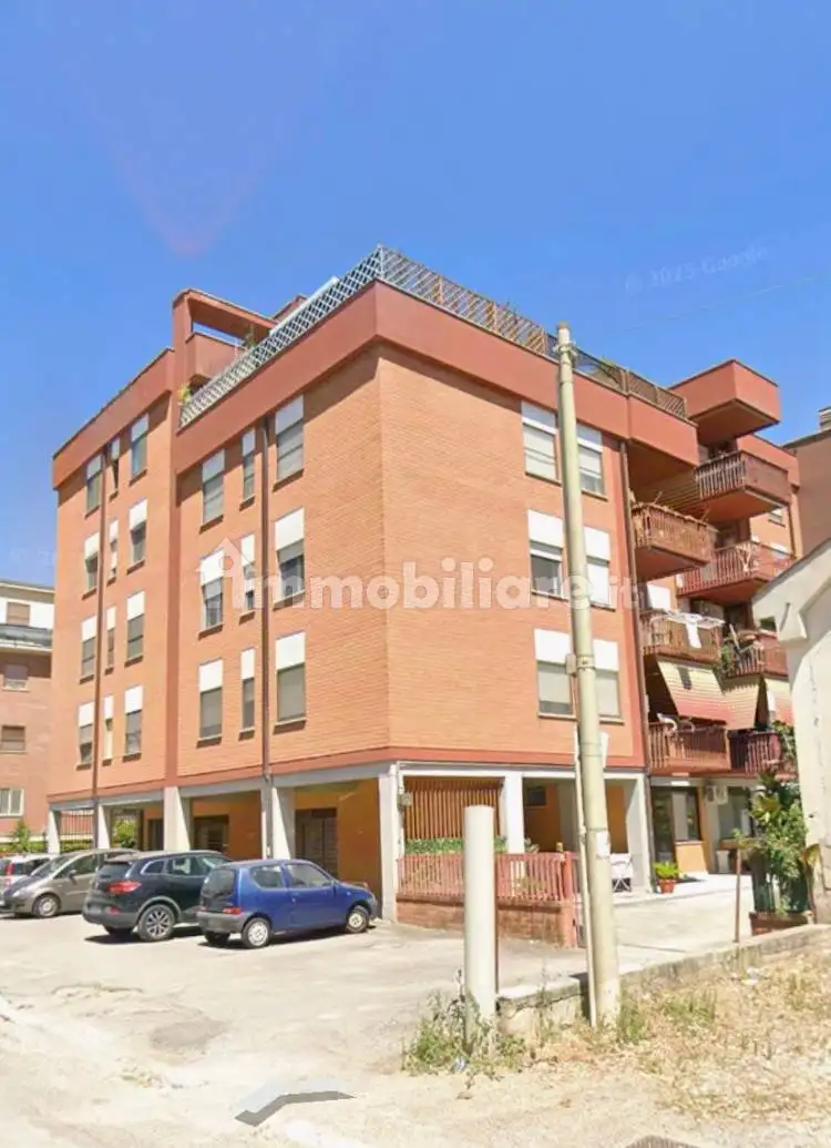 Appartamento in vendita a Latina