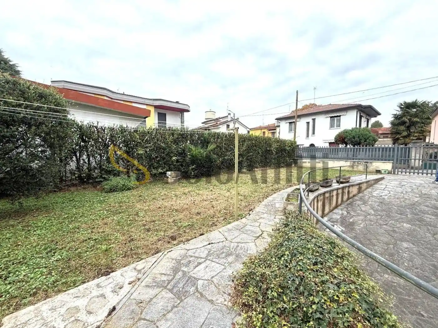 Appartamento in affitto a Albiate