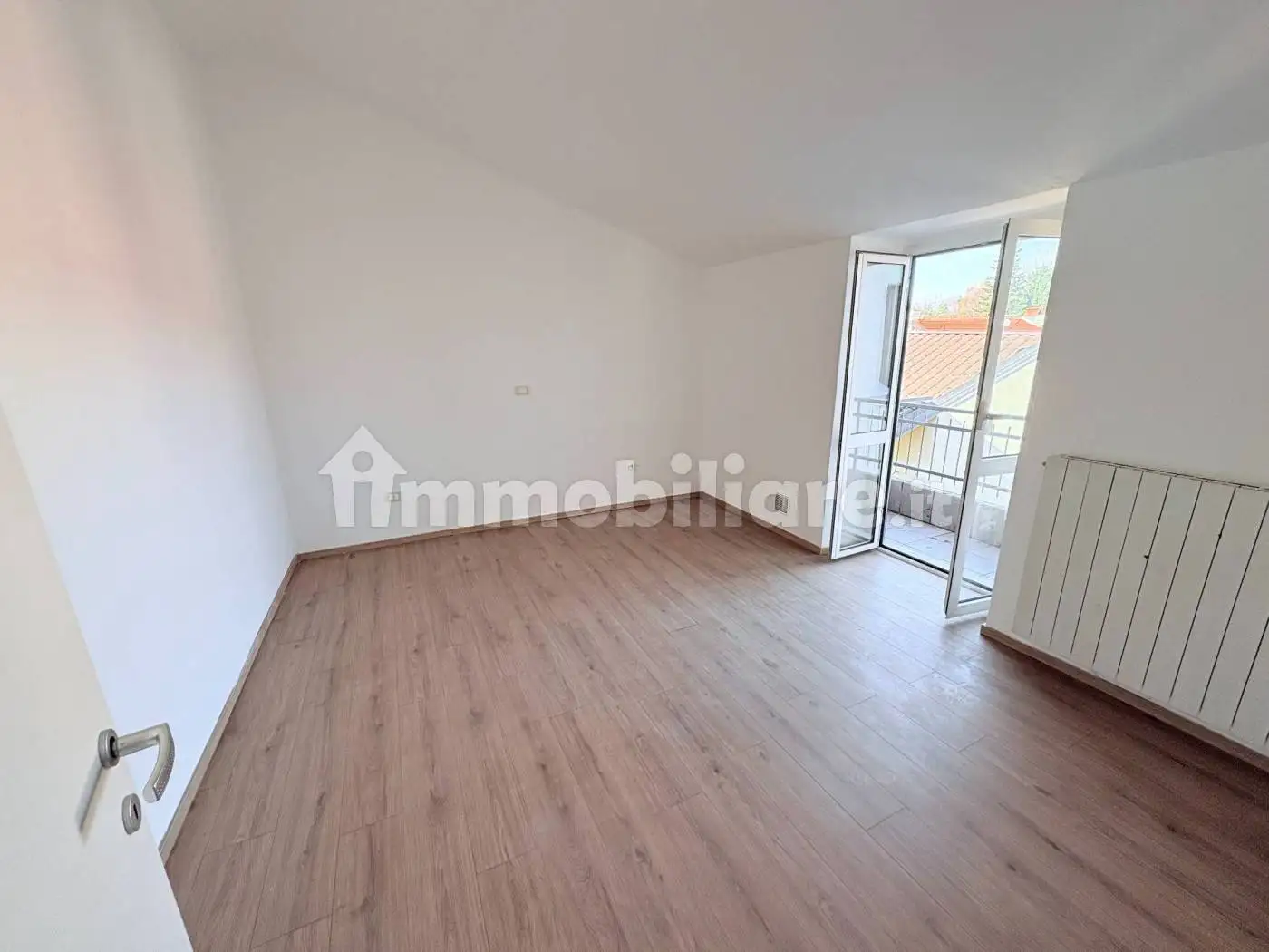 Trilocale via Vittorio Veneto 10, Caronno Varesino - foto 4