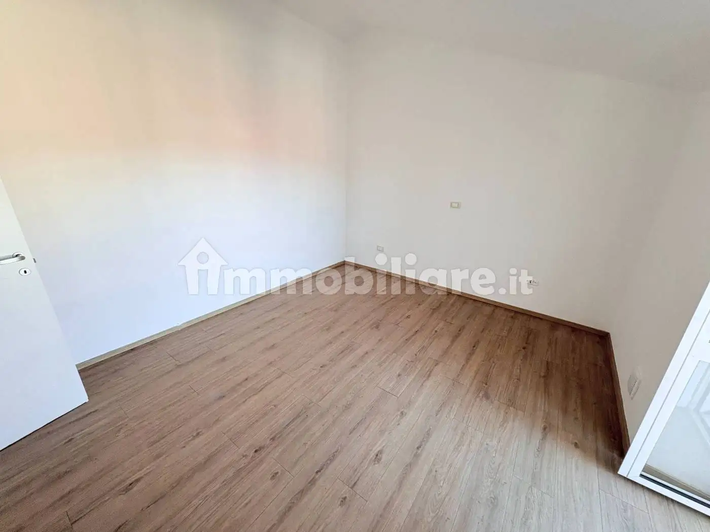 Trilocale via Vittorio Veneto 10, Caronno Varesino - foto 5