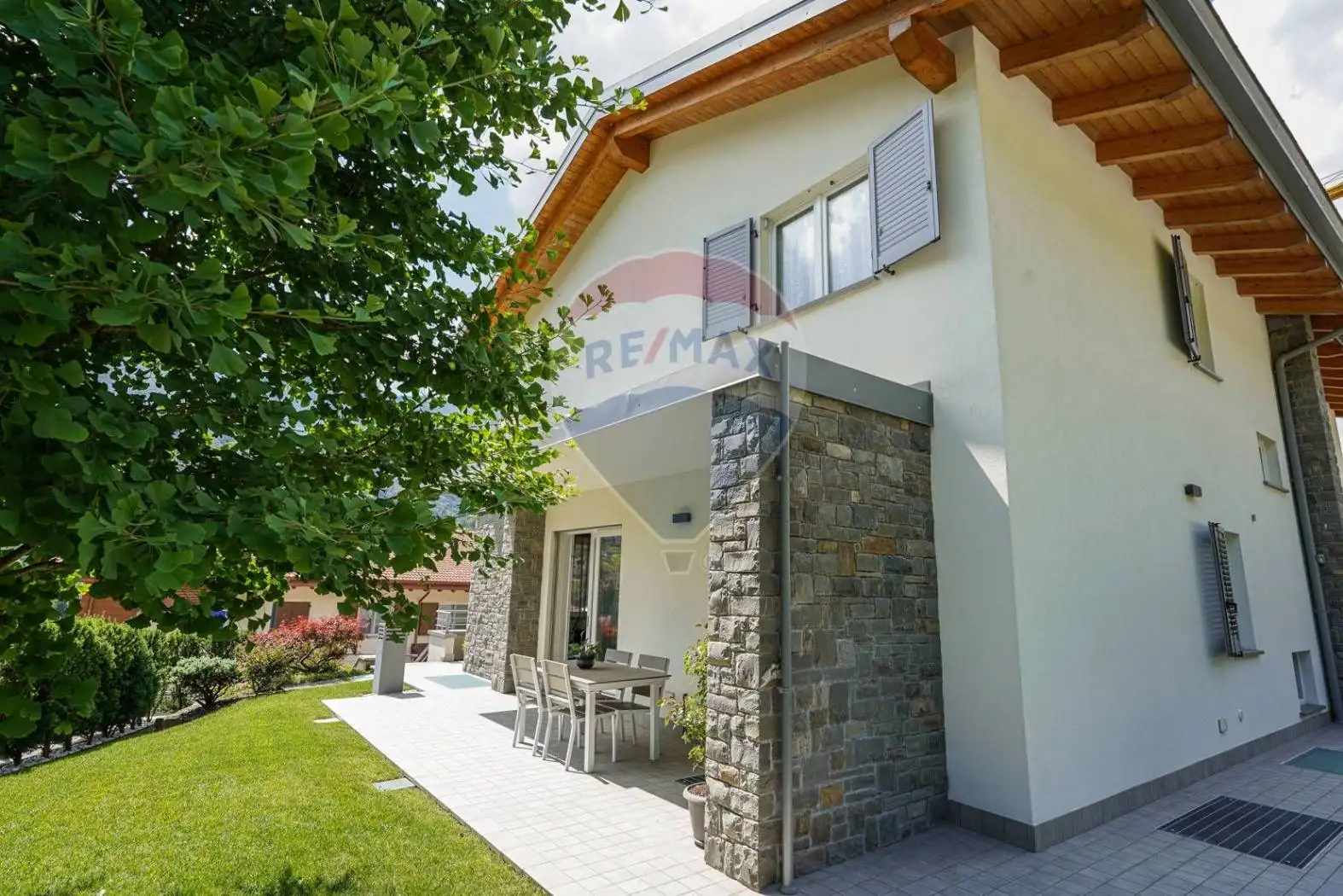 Villa in vendita a Sant'Omobono Terme