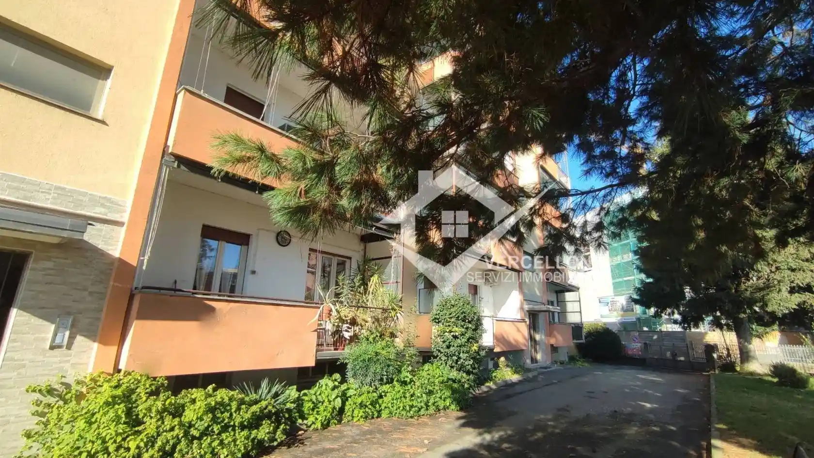 Trilocale via Landoni 27, Bicocca, Novara - foto 2