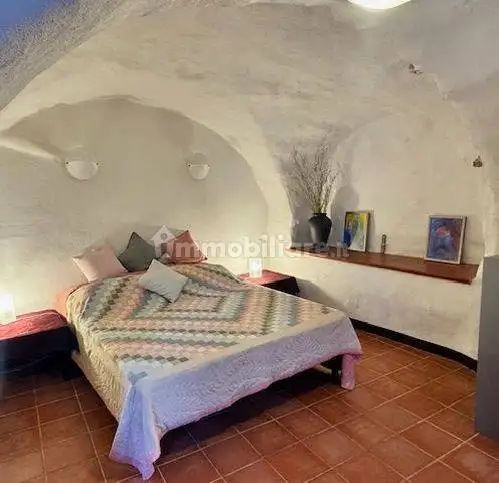 Appartamento in vendita a Dolcedo