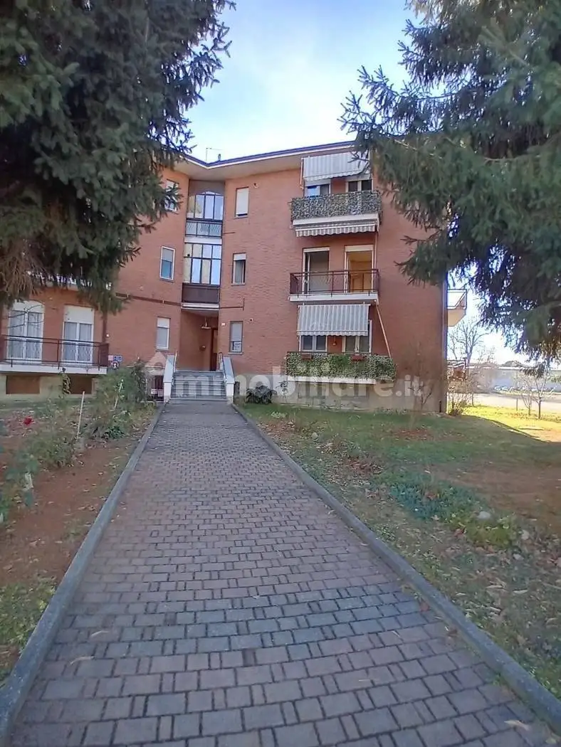 Quadrilocale via Alba Narzole , 10, Gallo Conforso, Diano d'Alba - foto 2