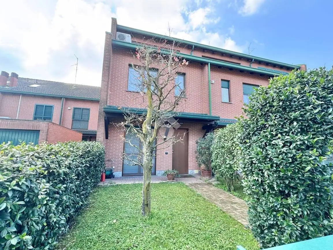 Villetta a schiera in vendita a Binasco