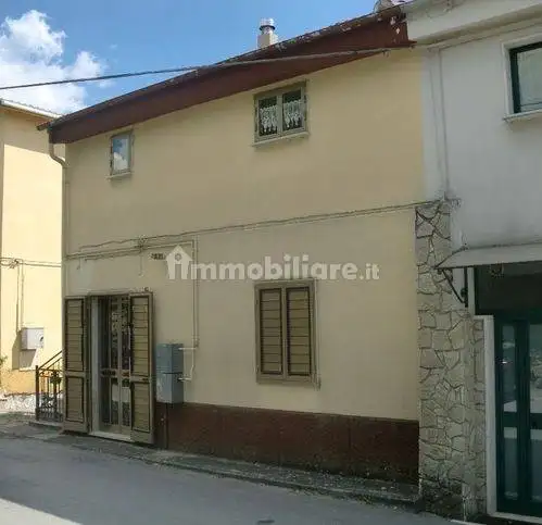 Appartamento in vendita a Rocchetta a Volturno