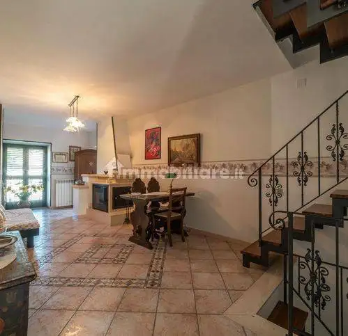 Villa in vendita a Cerro al Volturno