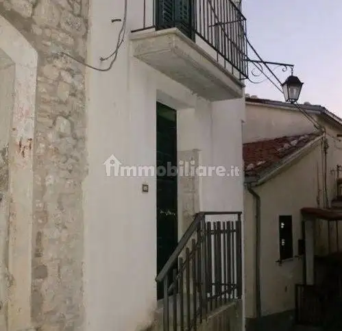 Villa in vendita a Cerro al Volturno