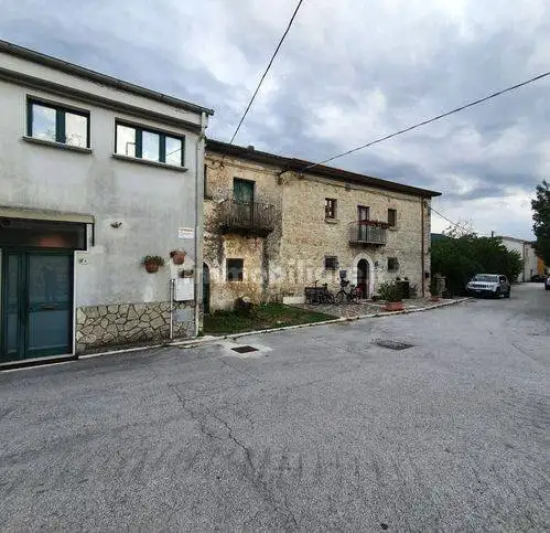 Casa indipendente in vendita a Rocchetta a Volturno