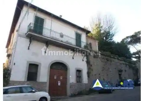 Appartamento in vendita a Ronciglione