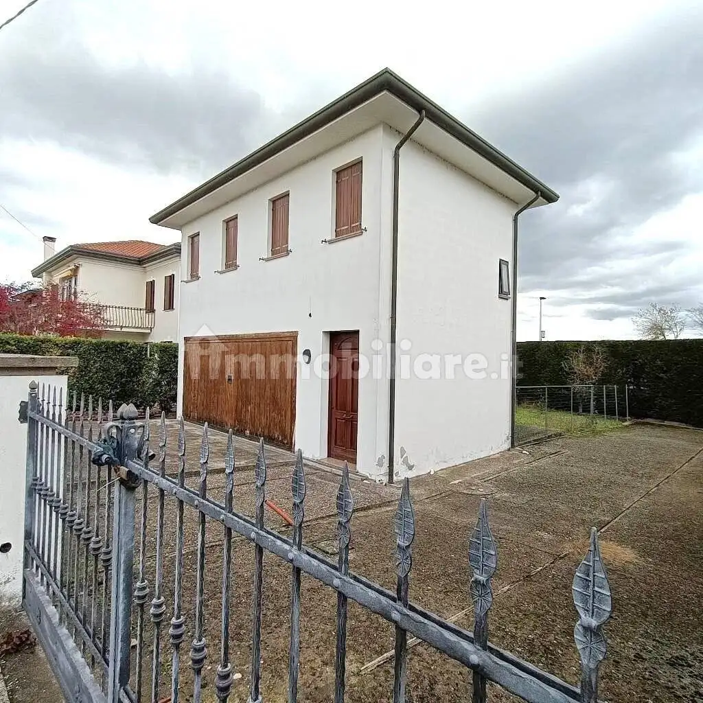 Villa in vendita a Ceregnano