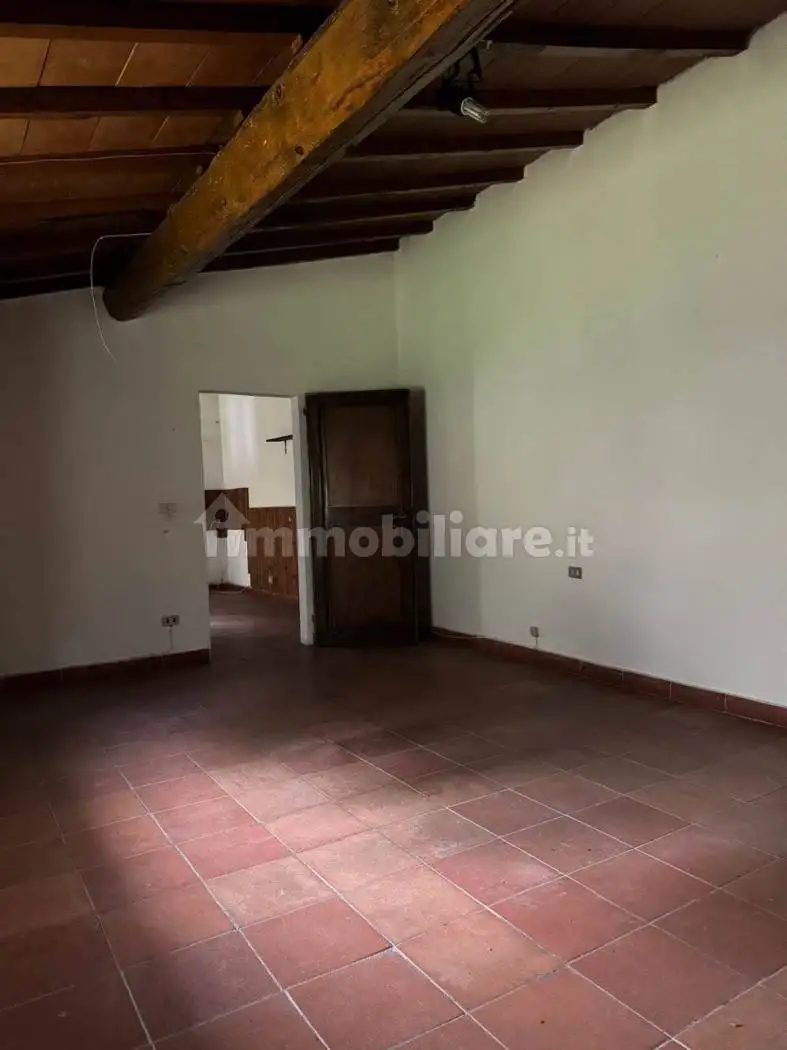 Quadrilocale via E. Pinzani, Centro, Dicomano - foto 2