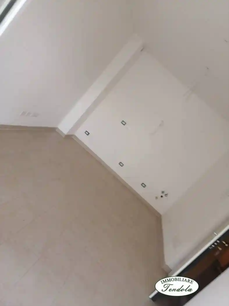 Trilocale secondo piano, Castelnuovo Magra - foto 2