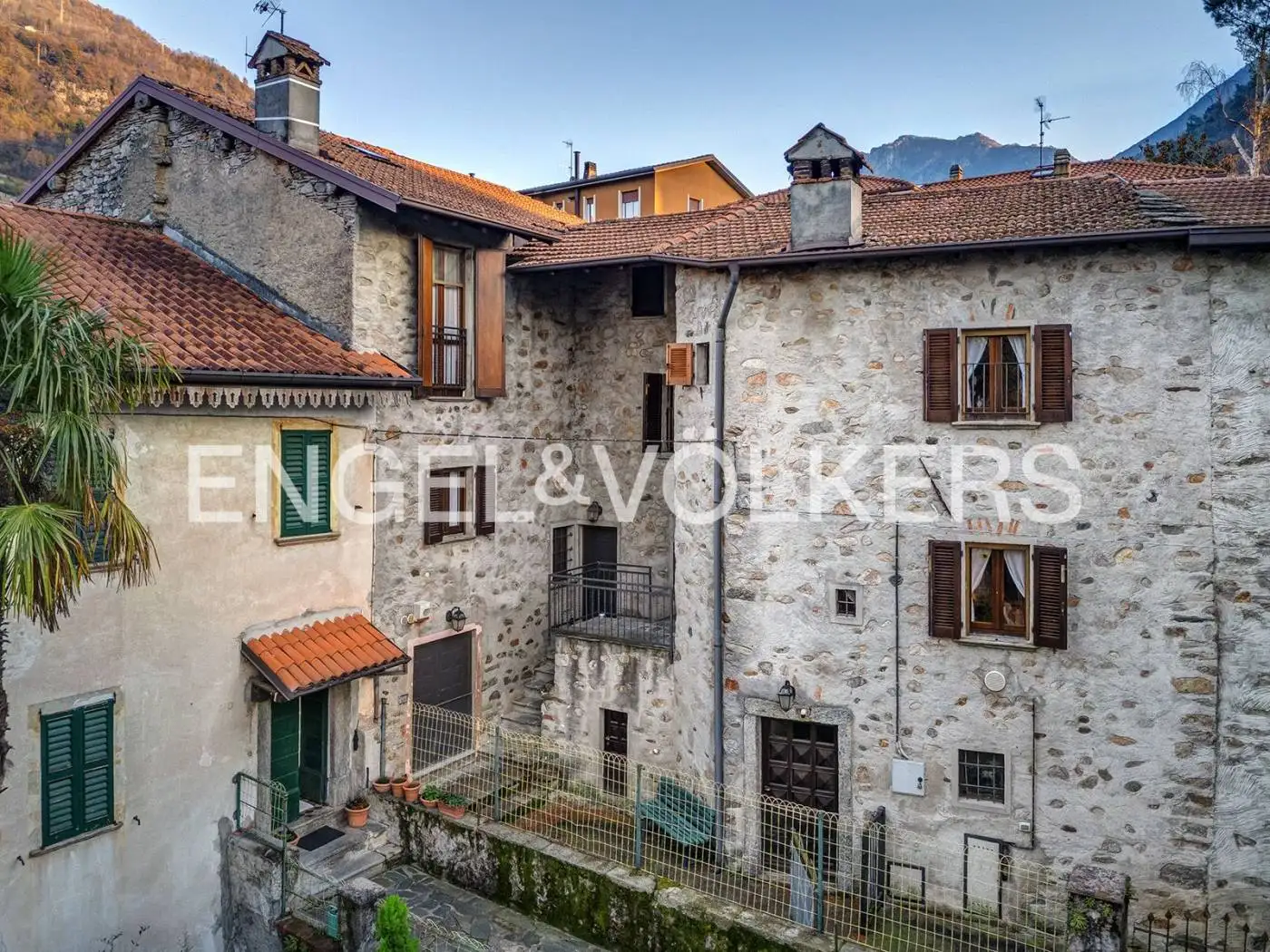 Terratetto unifamiliare frazione Bonzeno, Centro, Bellano - foto 4