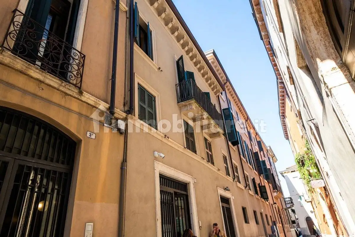 Appartamento in vendita a Verona