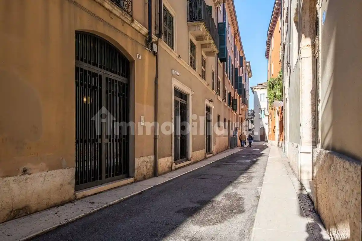 Appartamento vicolo Due Mori, Centro Storico, Verona - foto 2