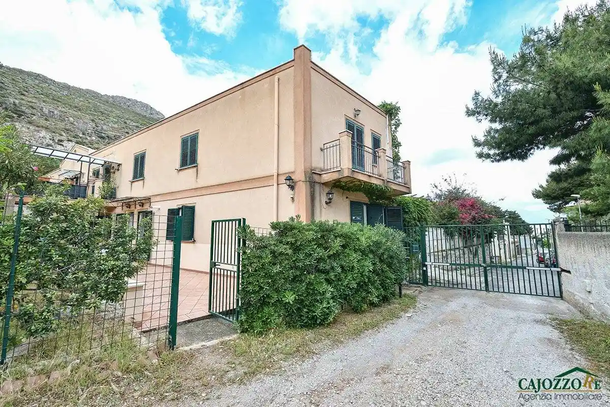 Trilocale via Tibullo 13, Sferracavallo - Barcarello, Palermo - foto 3