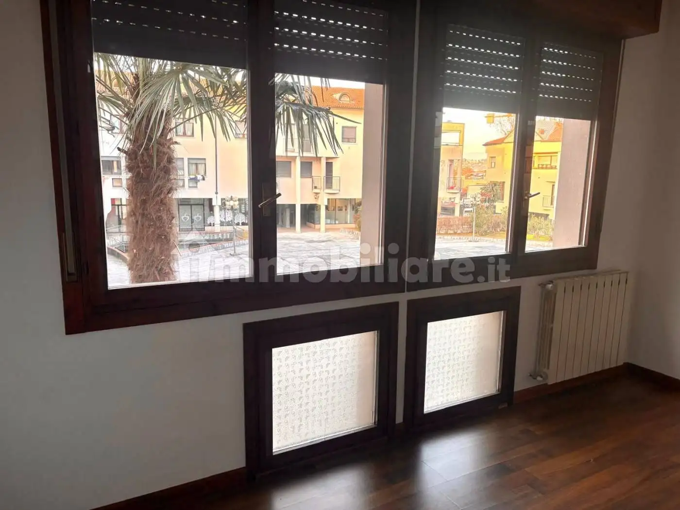 Bilocale via Raffaello Sanzio 2, Centro, Azzate - foto 3