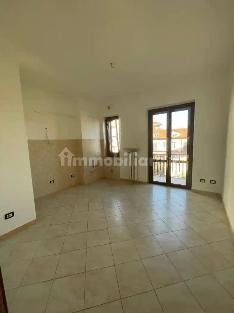 Trilocale buono stato, terzo piano, Borgo Rovereto - Piscina, Alessandria - foto 3