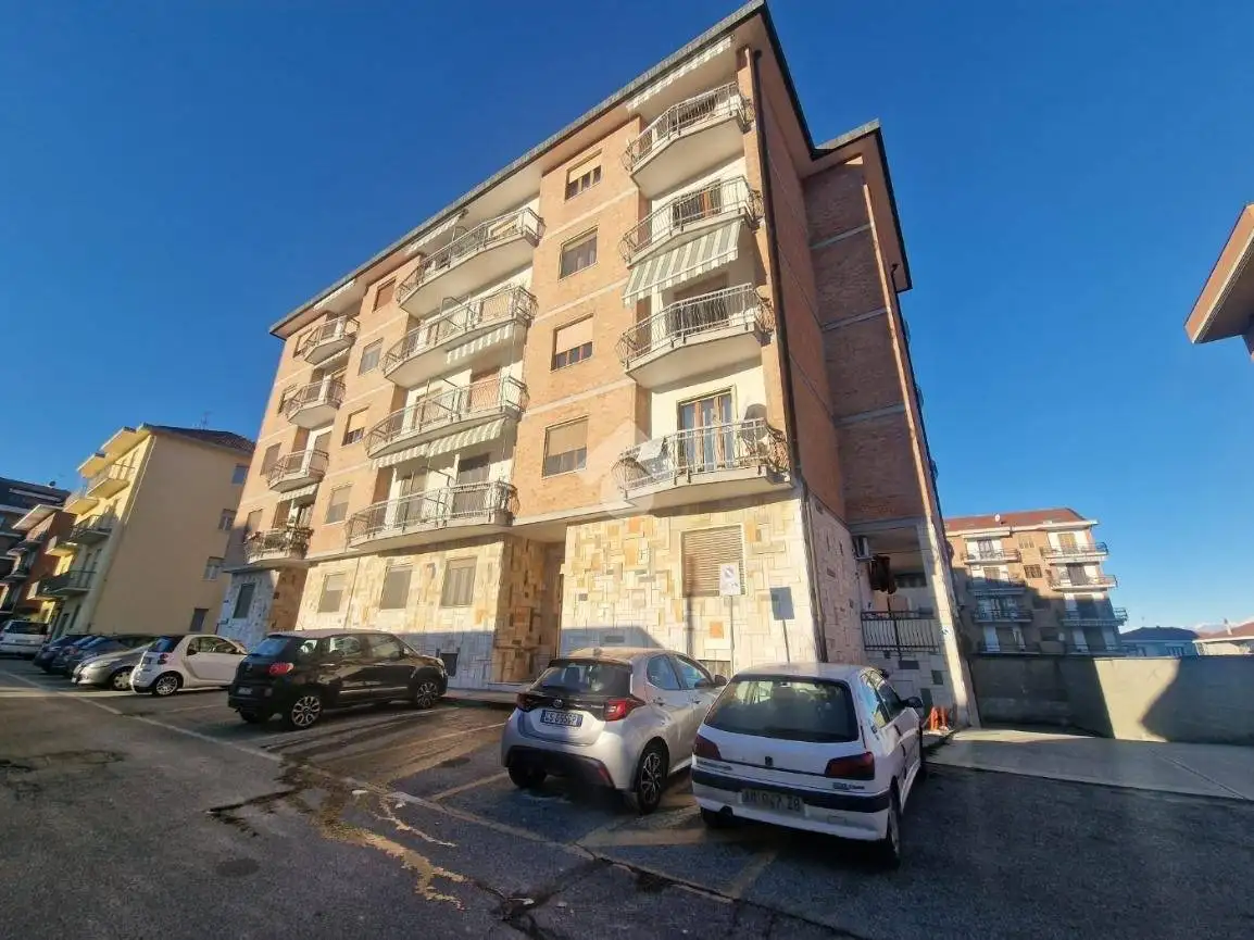 Appartamento in vendita a Gassino Torinese