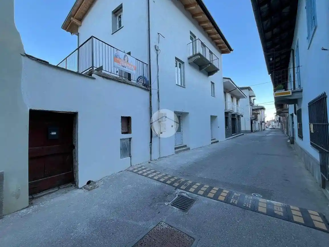 Bilocale via Carle Costanzo 157, Centro, Barge - foto 3