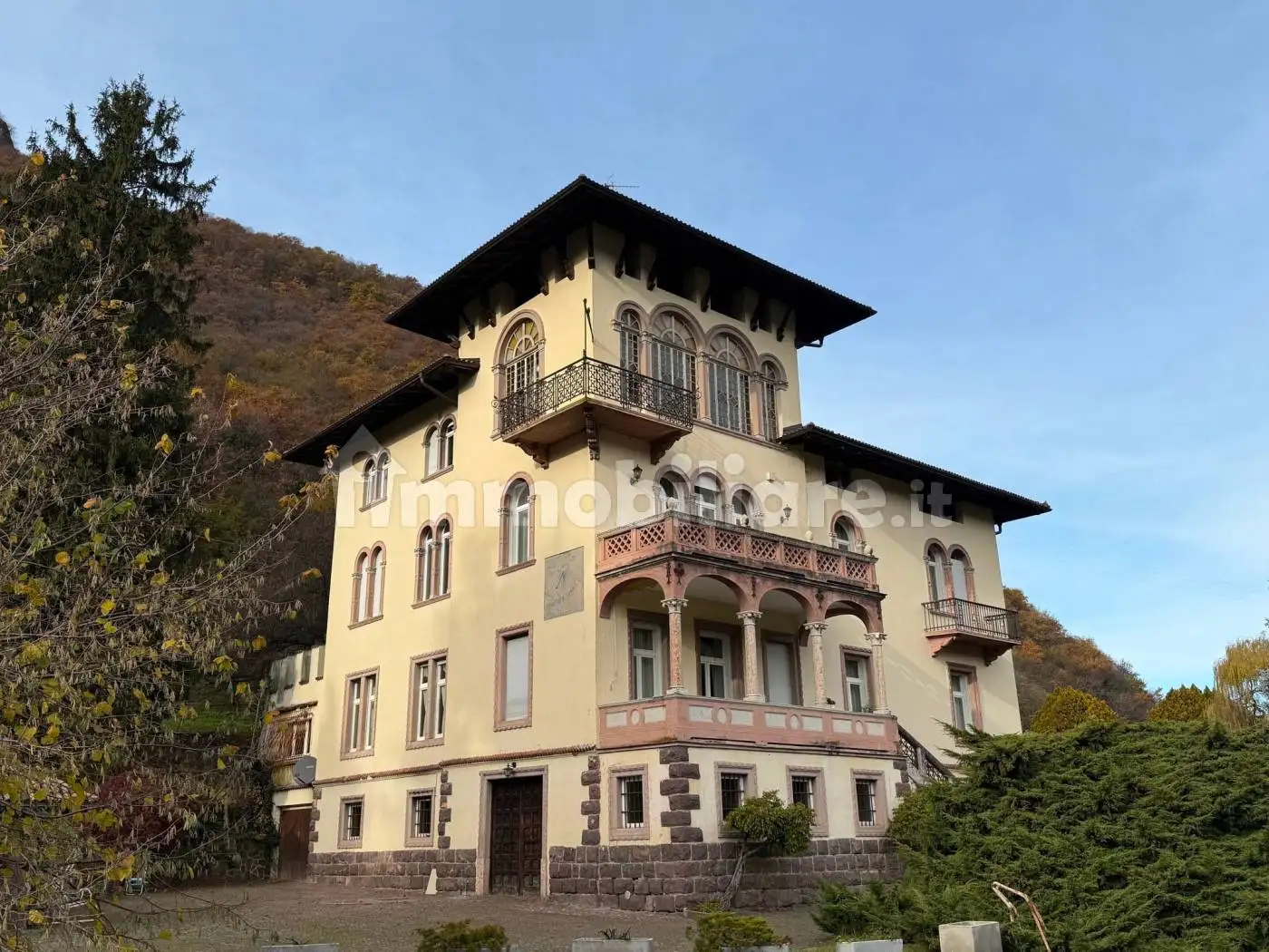 Villa in vendita a Vadena