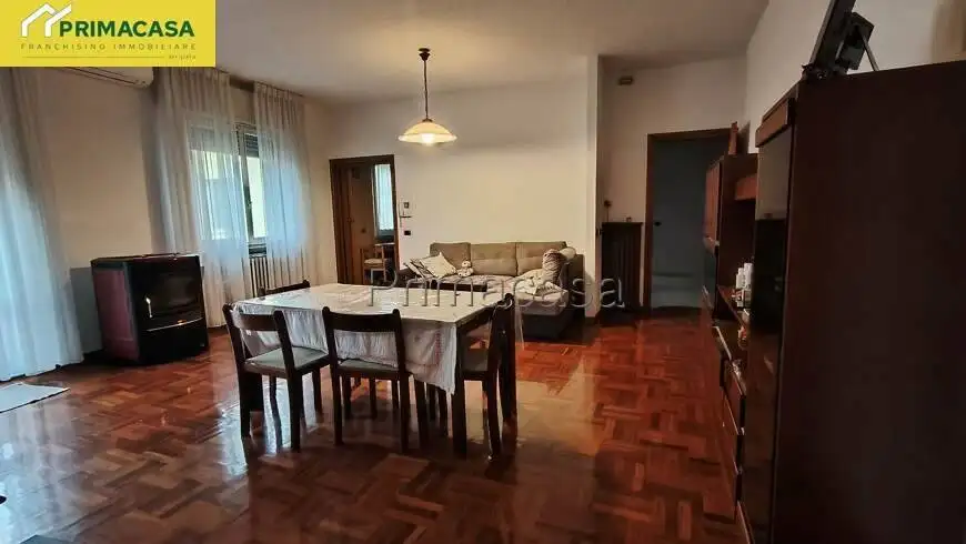 Villa in vendita a Fabbrico