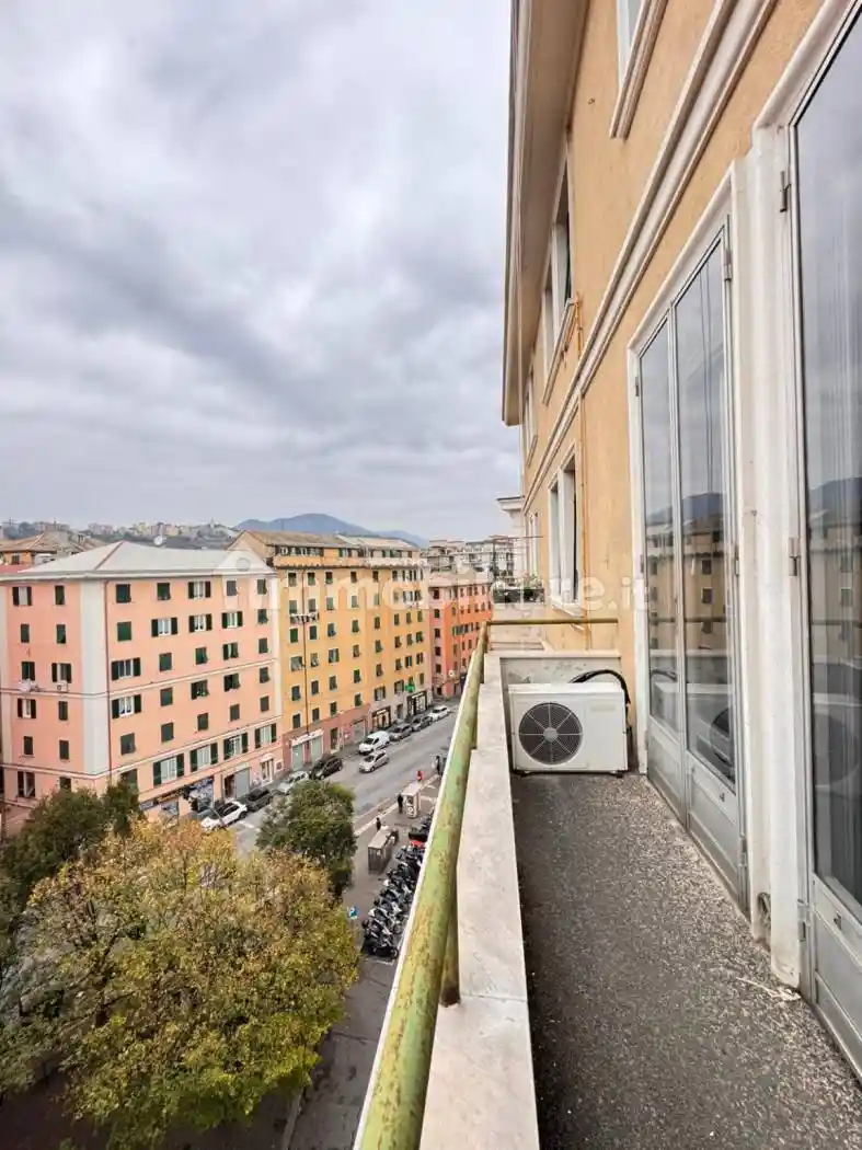 Appartamento in vendita a Genova
