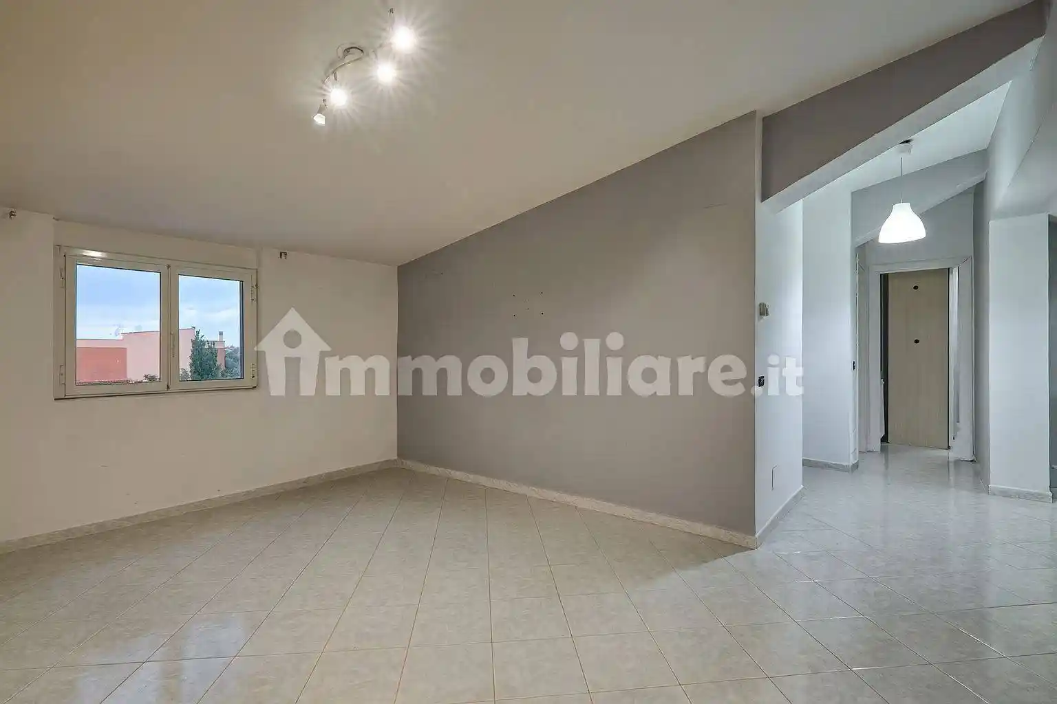 Attico via Monteroduni 48, Case Rosse, Roma - foto 2