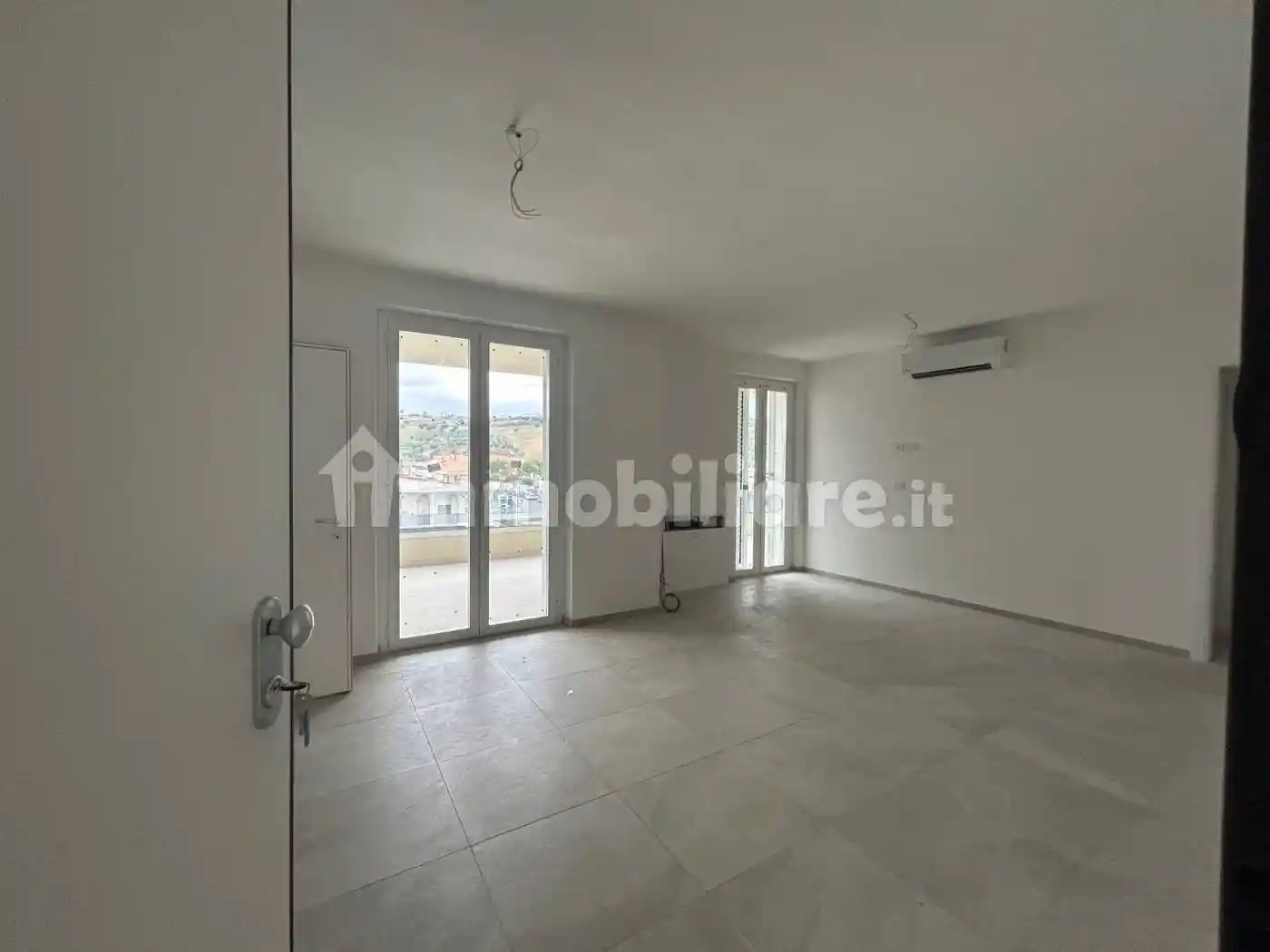 Trilocale nuovo, terzo piano, Tortoreto Lido, Tortoreto - foto 2