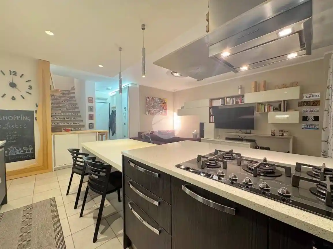 Quadrilocale via Bortolazzi 12, Beccacivetta Azzano, Castel d'Azzano - foto 5