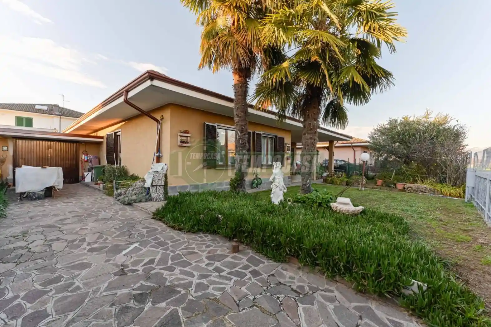 Villa in vendita a Sulbiate