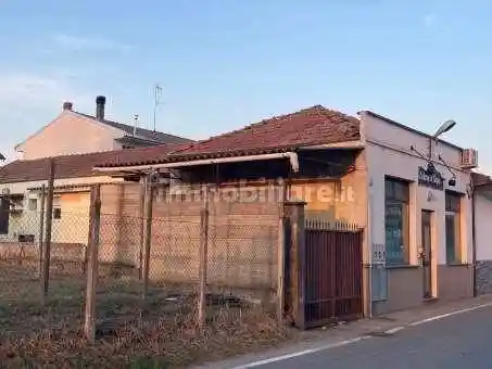 Palazzo - stabile all'asta via Angelo Boschi, 23-27, Confienza - foto 4
