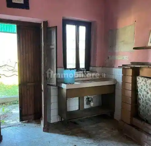 Rustico - Casale in vendita a Camaiore