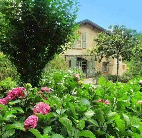 Villa in vendita a Camaiore