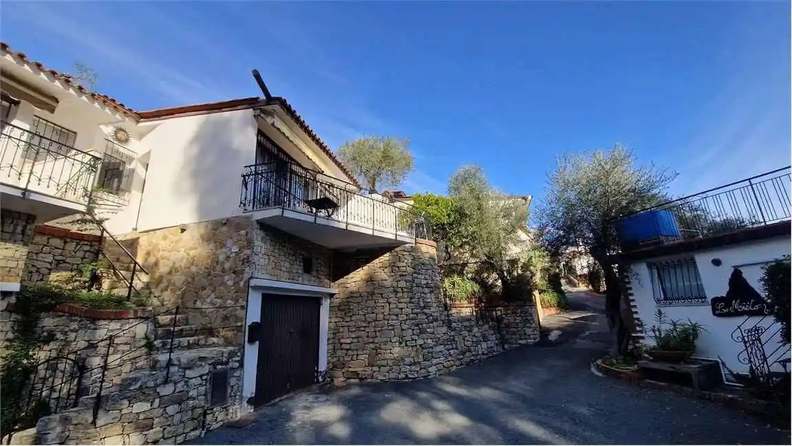 Villa a schiera via aurelia ovest , 119, Centro, Diano Marina - foto 2