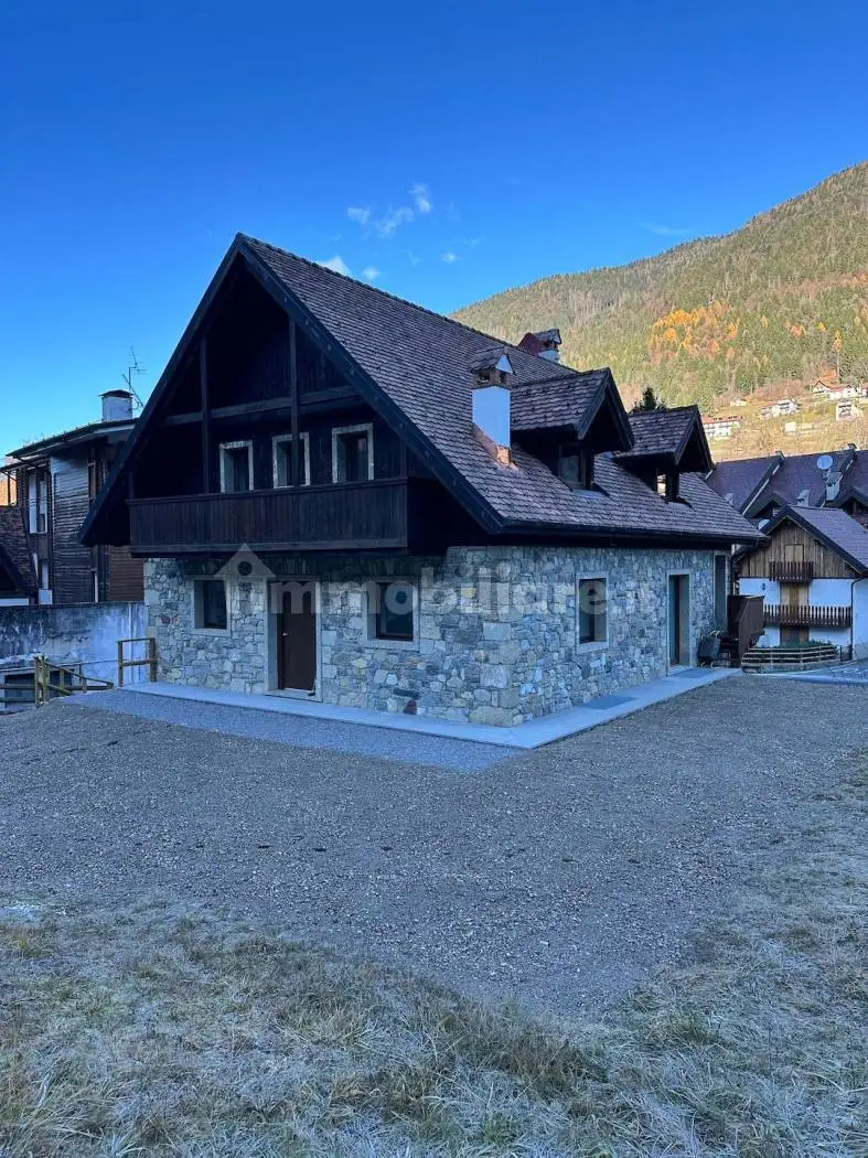 Appartamento in vendita a Ravascletto