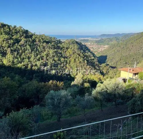 Villetta a schiera in vendita a Massa