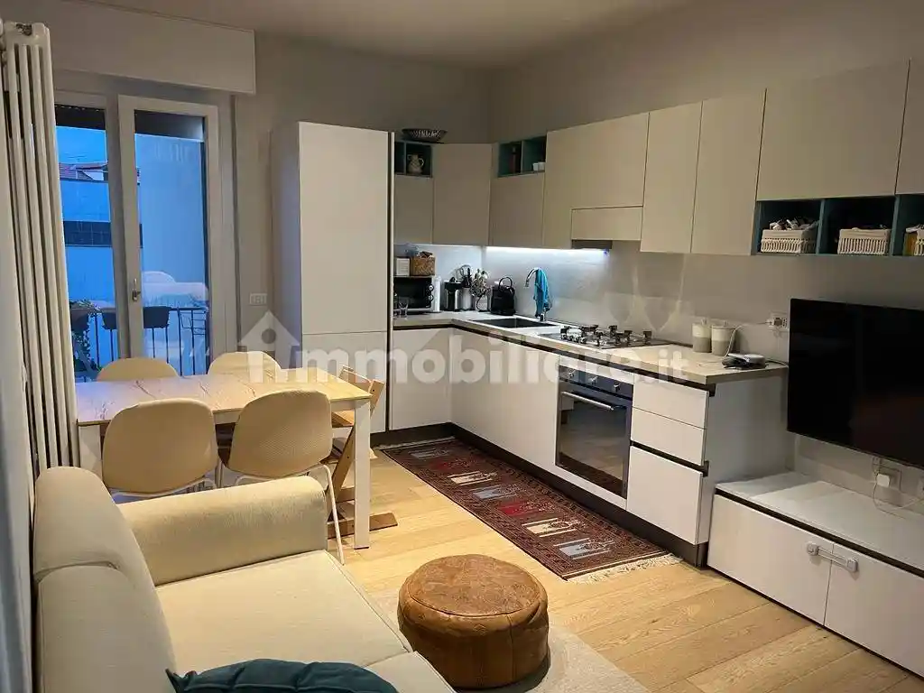 Trilocale viale Ergisto Bezzi 79, Frua, Milano - foto 2