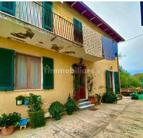 Villa in vendita a Massa