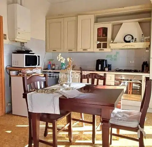 Villa in affitto a Massa