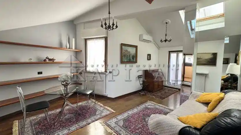 Mansarda via Fratelli Cairoli 55, Centro, Sesto San Giovanni - foto 5