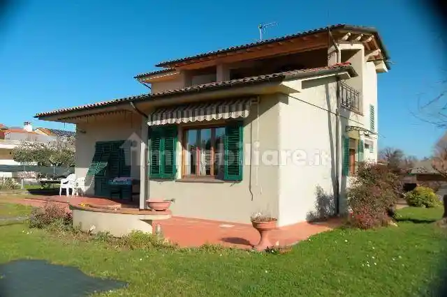 Villa unifamiliare via del Chiasso Lunata,  69, Lammari - Lunata, Capannori - foto 2