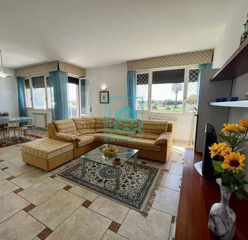 Appartamento in vendita a Viareggio