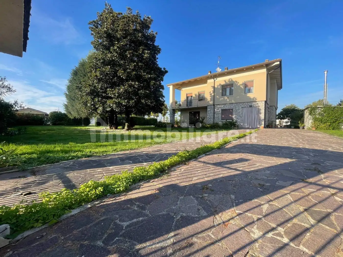 Villa in vendita a Rodigo