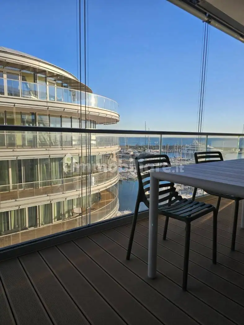 Appartamento in affitto a Genova