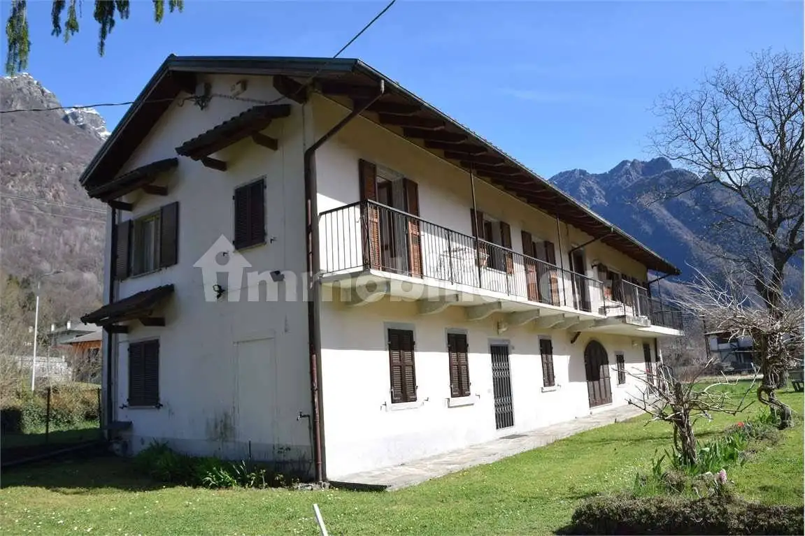 Appartamento in vendita a Premosello-Chiovenda