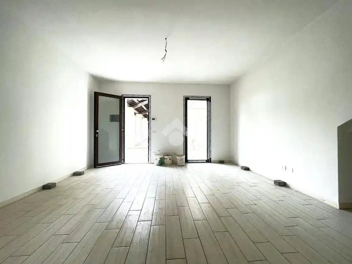 Bilocale V. Dosso Baroardo 1, Castelverde - foto 2